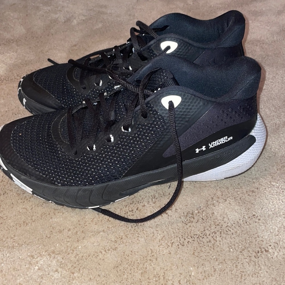 Under Armour Court Shoes